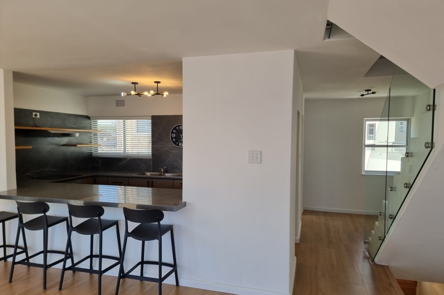 4 Bedroom Property for Sale in Beachfront Western Cape